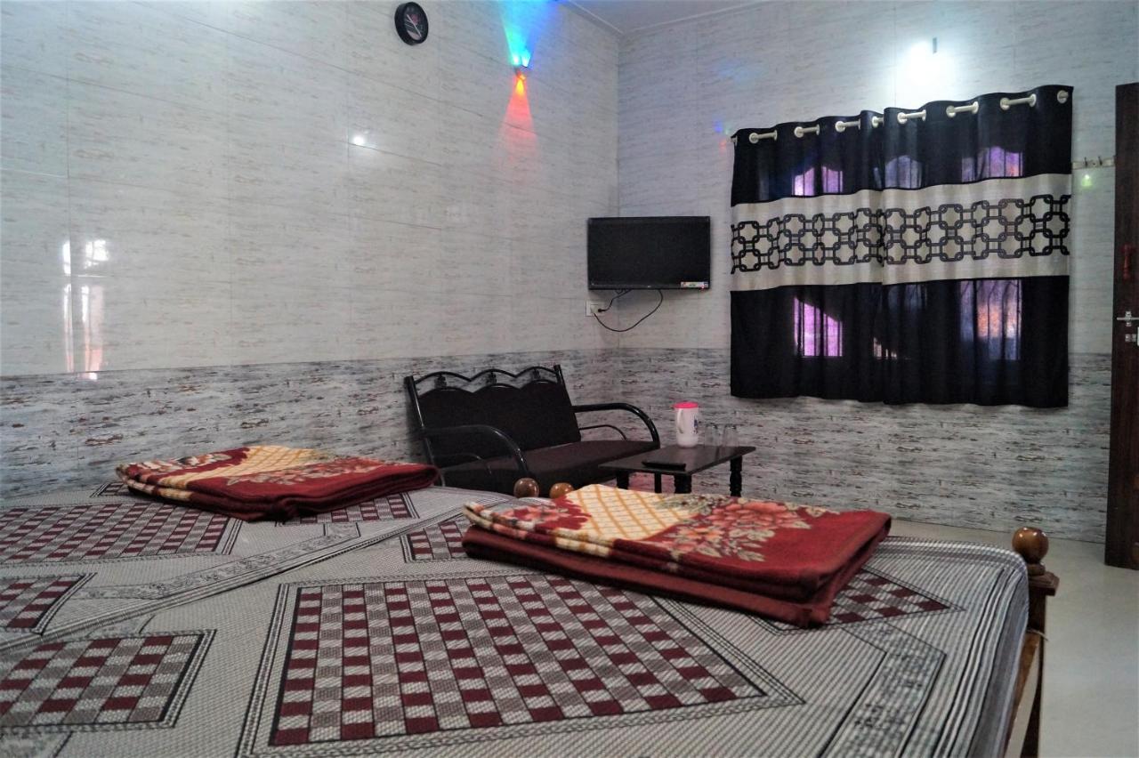 Wins Rooms Valparai Exterior photo
